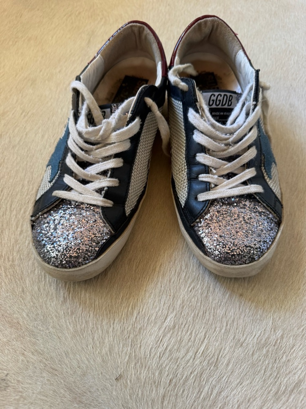 Golden Goose Deluxe Edition Superstar Sneakers - Picture 2 of 11